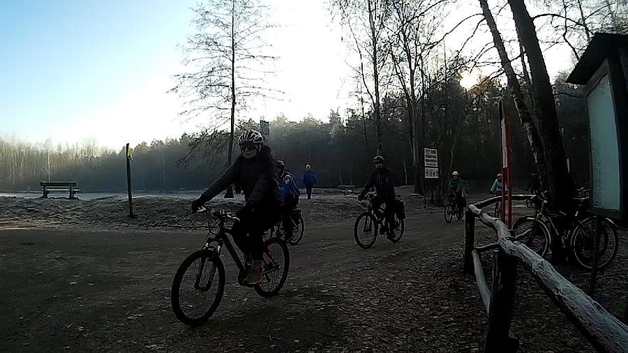 Pierwsi rowerzyści właśnie dojeżdżają :)