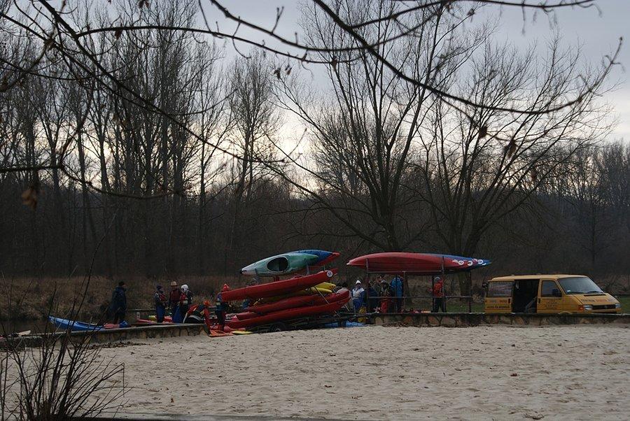 Chętni na Noworoczny spływ kajakowy