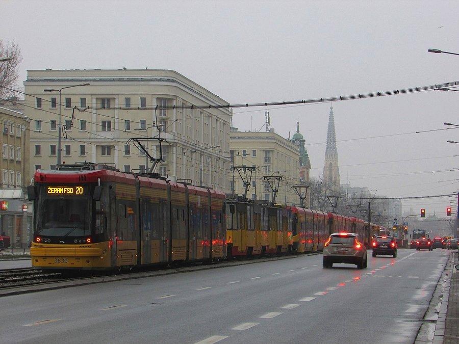 Tramwaje w kolejce