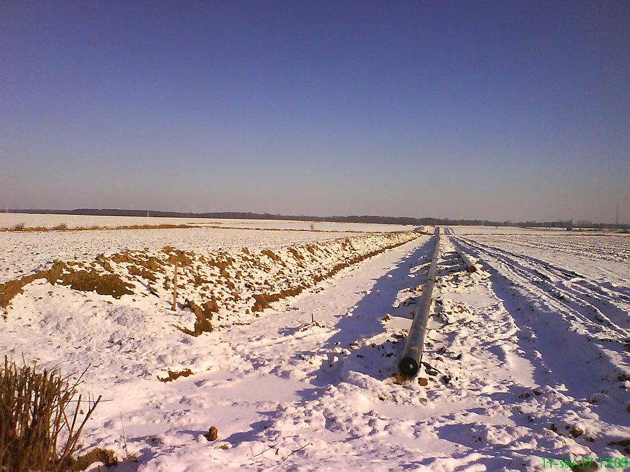 Budują gazociąg Polkowice - Żary. Prawie jak na Alasce. ;))