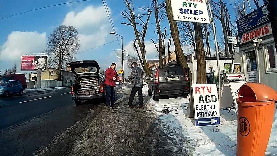 I jeszcze jedni miłośnicy debilnego parkowania