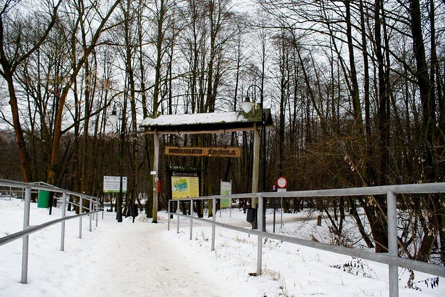 Główne wejście do Rezerwatu Niebieskie Źródła