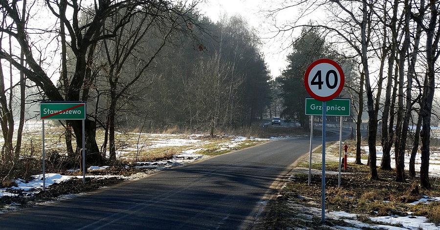 W drodze do miejscowości Dobra