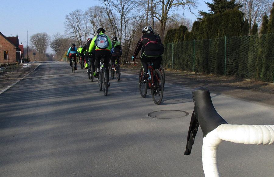 Piękna rowerowo niedziela. Tu Zgrupka Luboń
