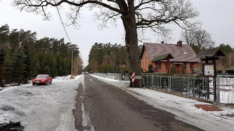 Leśniczówka przy drodze na Kliniska w Strumianach