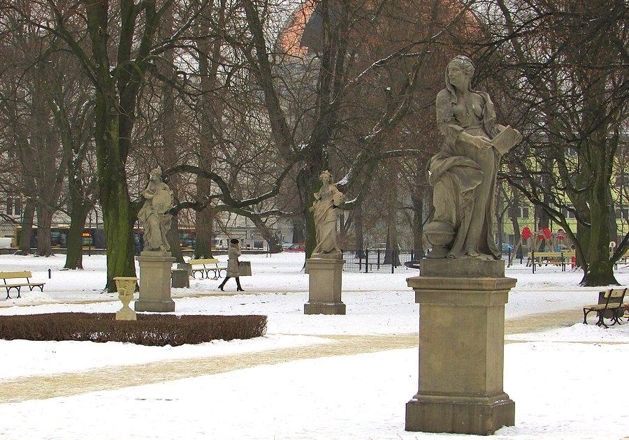 Rzeźbiarstwo, Malarstwo i Geografia