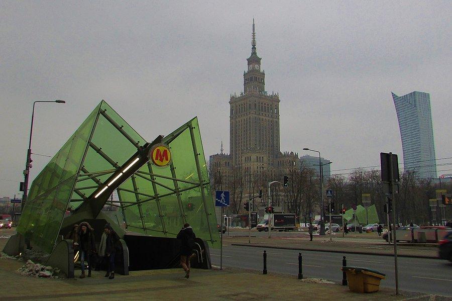 Metro Świętokrzyska