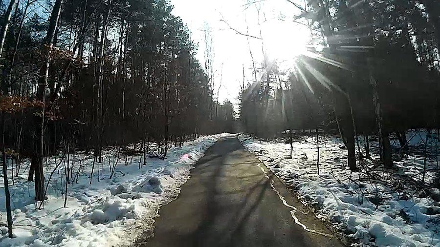 Odśnieżona rowerówka... zaskakuje to trochę