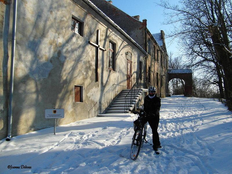 Pozostałości po zamku - Grabiny Zameczek
