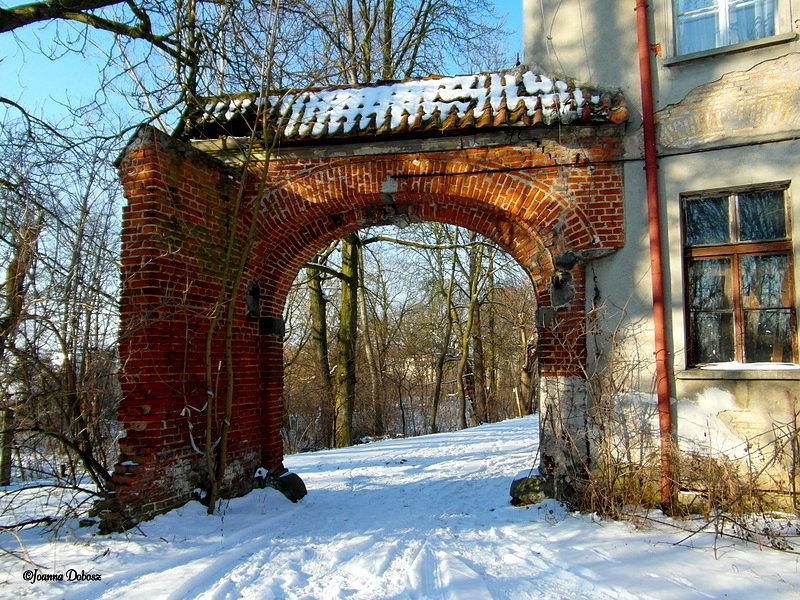 Pozostałości po zamku - Grabiny Zameczek