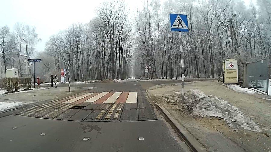 Jeden z wjazdów do lasku Makoszowskiego