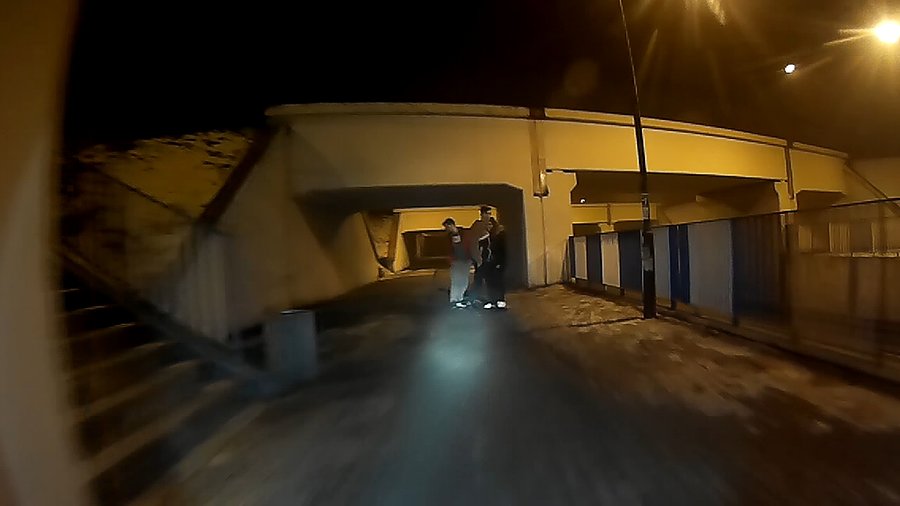 Nie ma jak stanąć na środku przejścia