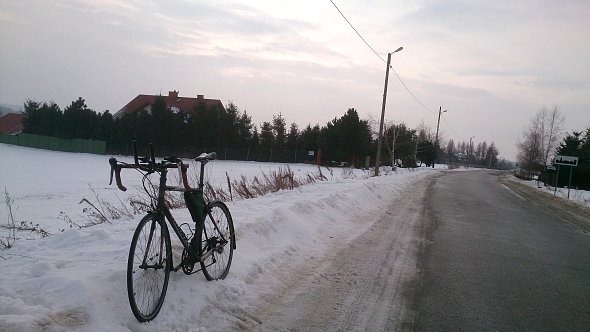 Rower i śnieg