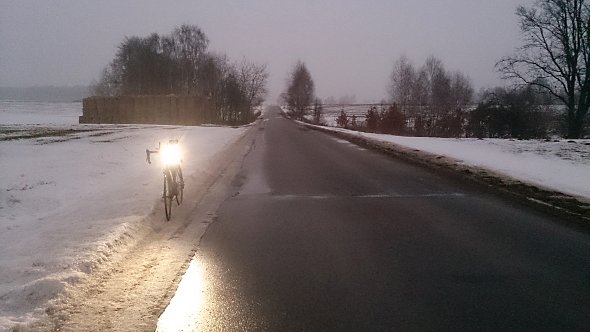 Przy sztucznym oświetleniu