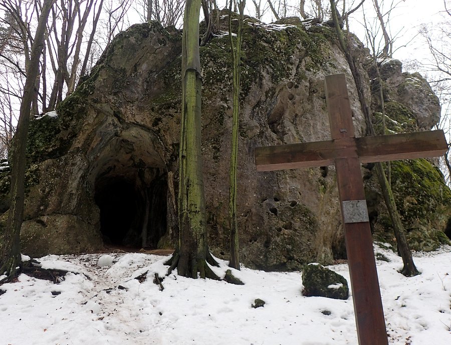 Na wzgórzu ostrężnickim