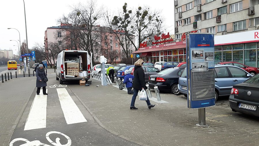 Montaż stacji Veturillo przy Bitwy Warszawskiej/Grójeckiej