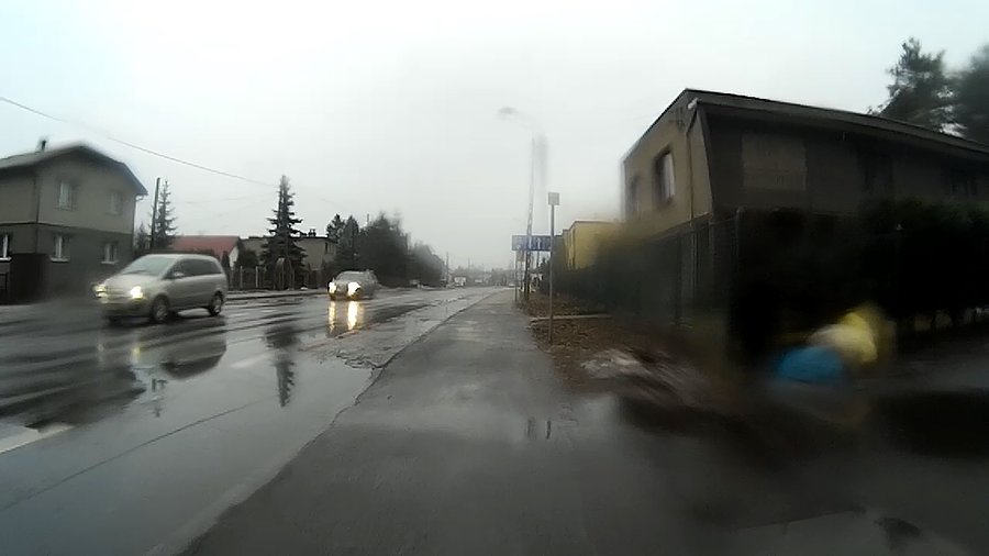 Pada deszcz, a DDRka w Kochłowicach w opłakanym stanie