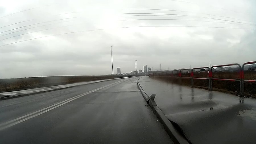 Bielszowicka, po zimie wygląda tragicznie, w wielu miejscach asfalt i krawężniki zmieniły kształt pozycję, rowerówka (jest po lewej) zrobiła się niebezpieczna szczególnie po zmroku. Chwila nieuwagi i może być buba