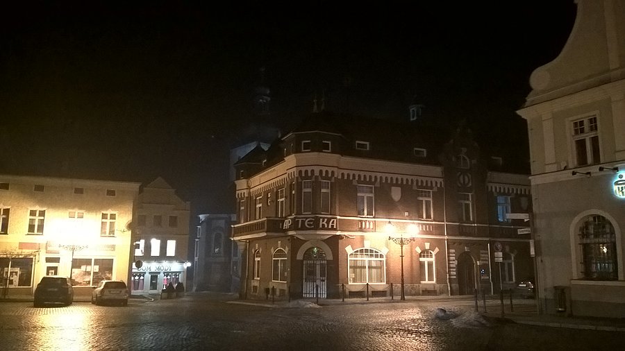 Apteka na rynku w Głogówku