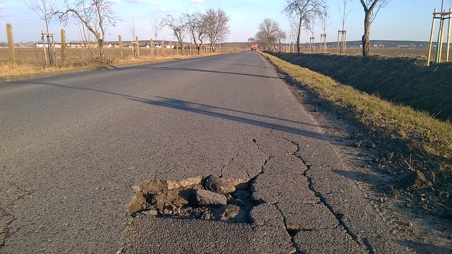 Dziury po zimie