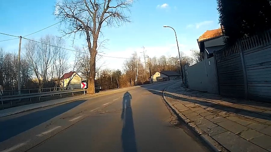 Pogoda niby piękna, ale ten zimny wiatr