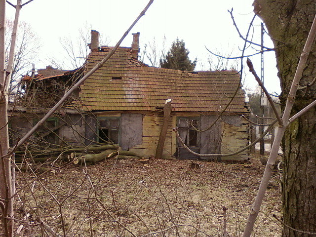 Zrujnowany dom