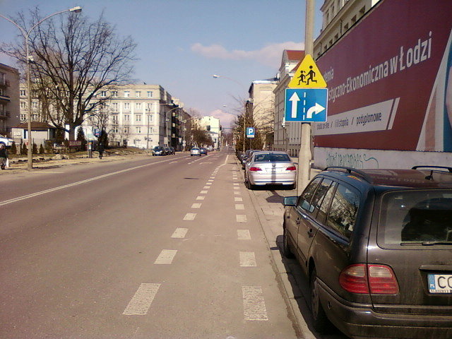 Sprzeczne oznakowanie na Sterlinga