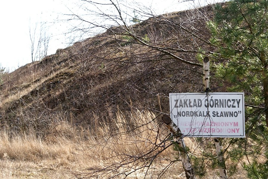 Wstęp wzbroniny, na szczęście niedługo można będzie tutaj hasać do bólu :) - w tym miejscu powstanie geopark