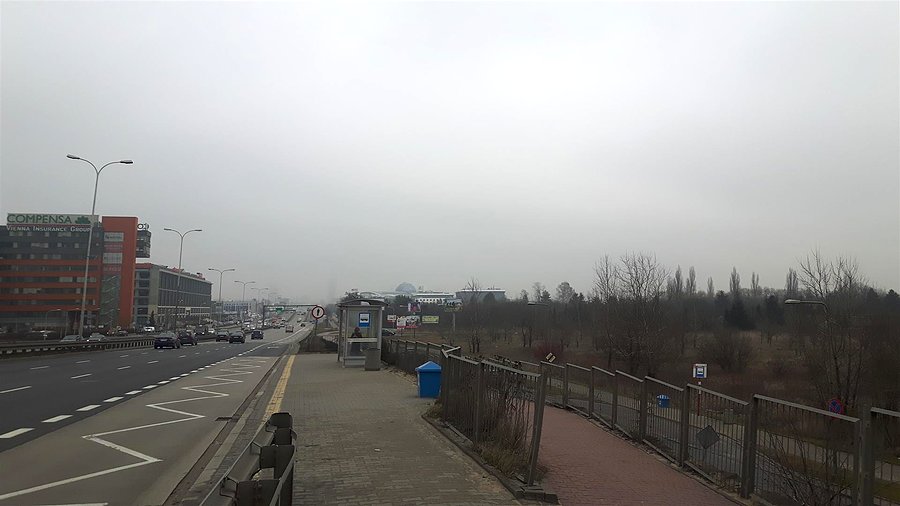 Widok z wiaduktu na Aleje Jerozolimskie