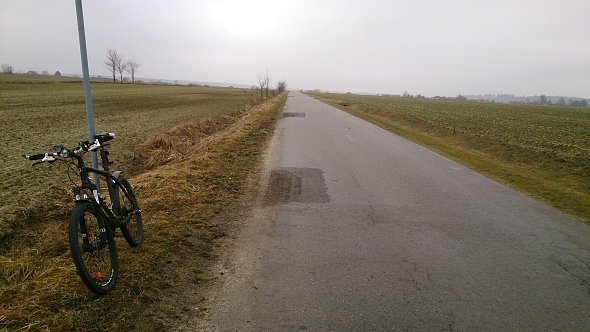 Lokalna droga w Osmolicach