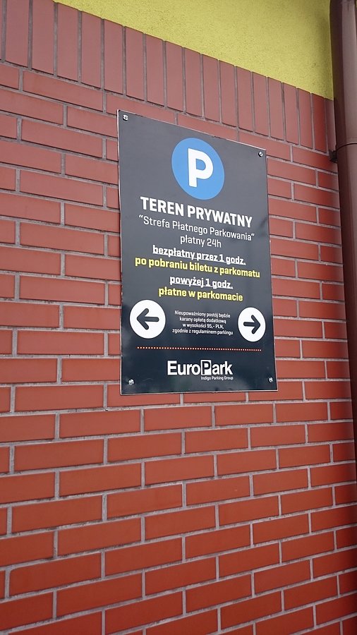 Parking przy biedronie. Czy u was też taki parkomat zrobili ?