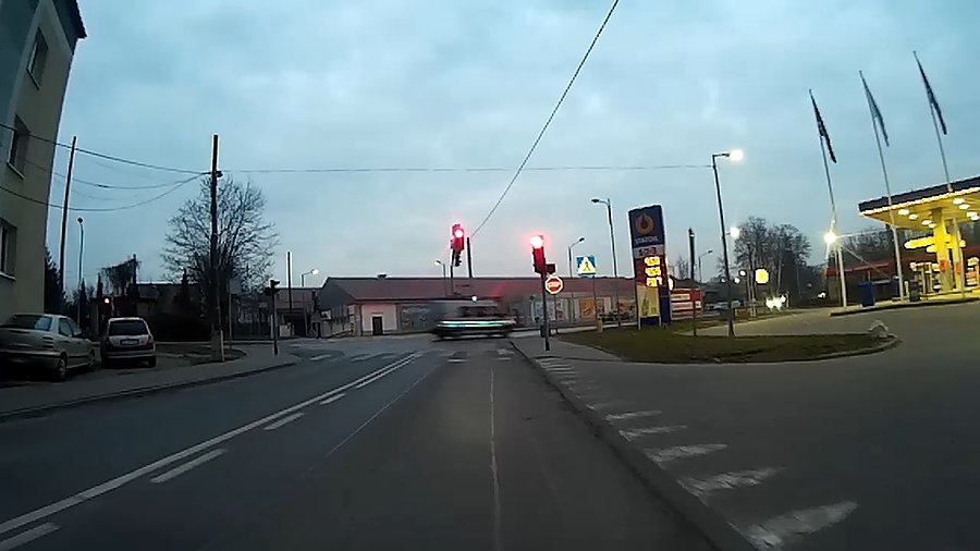 Flagi pokazują brak wiatru :)