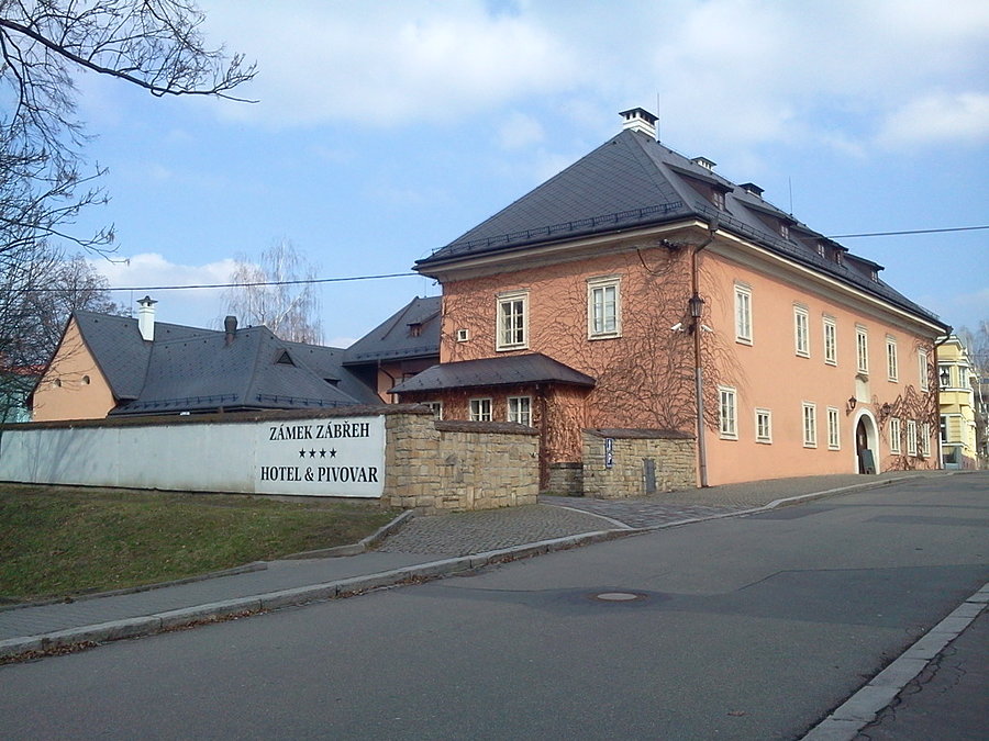 Dwór w Zabrzehu
