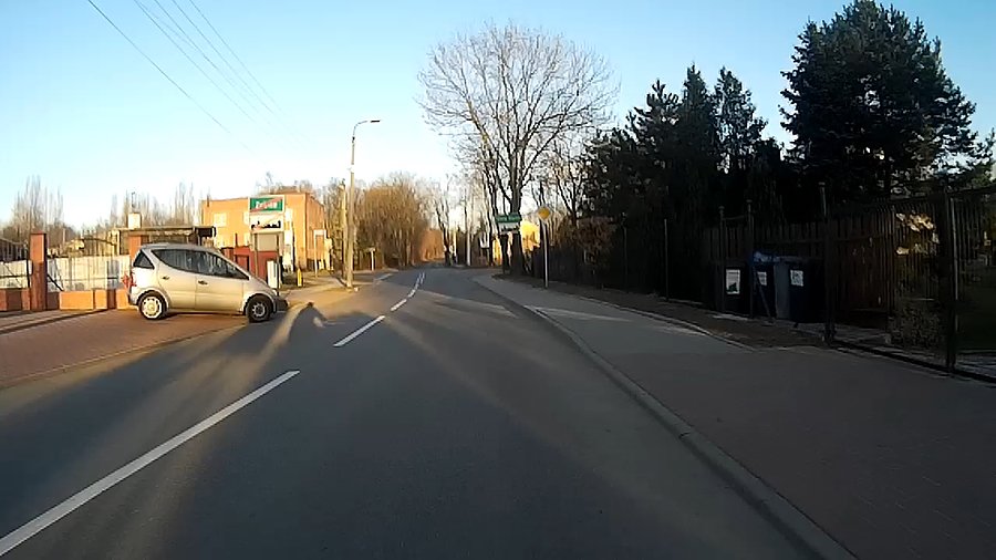 Już się rwała by ruszyć, obtrąbiłem i pomogło