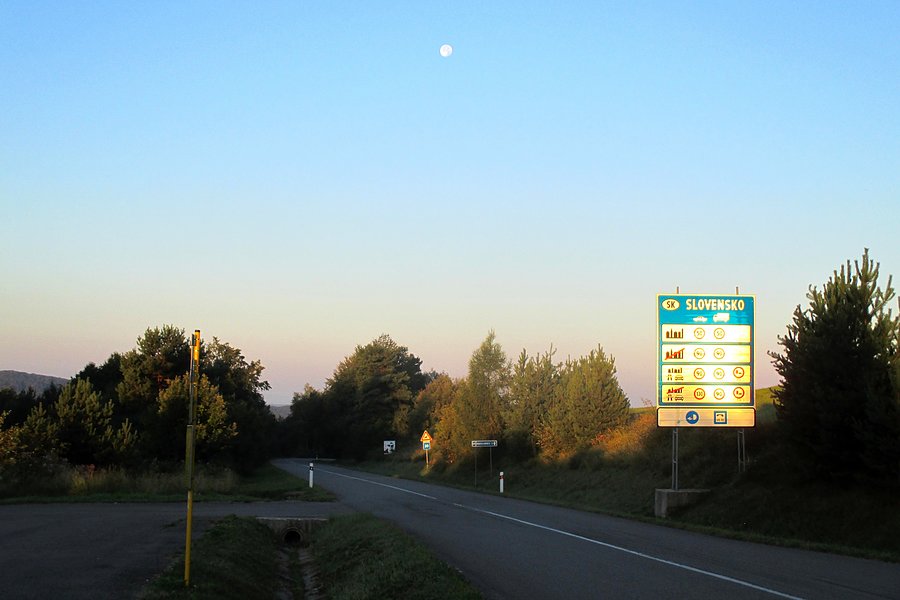 Świt na Przełęczy Beskid nad Radoszycami