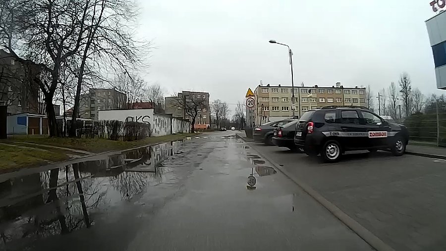 W nocy lało
