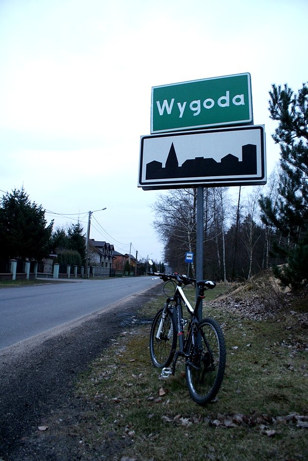 Przez Wygodę jedzie się teraz bardzo wygodnie, z racji nowo wyłożonego dywanika asfaltowego