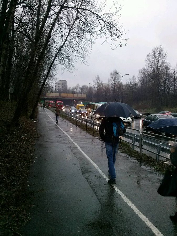 Ciągle pada