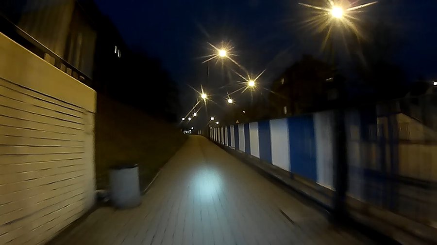 W Piotrowicach pod wiaduktem kolejowym