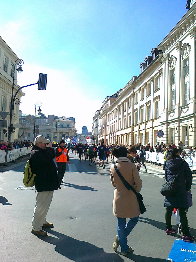 Po drodze widzieliśmy biegnący półmaraton