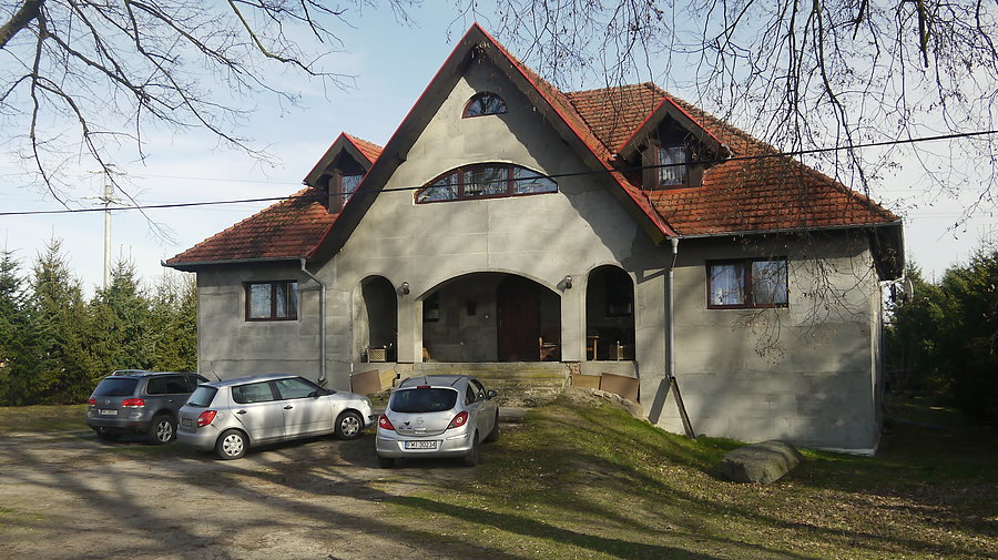 Trzciel- dom zbudowany na miejscu słynnego domu przeciętego granicą państwową