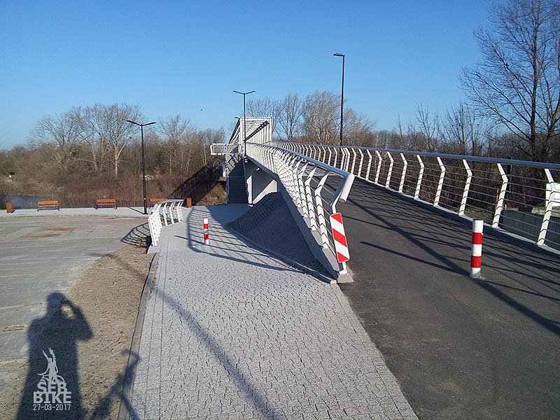 Nad Kanałem Żerańskim