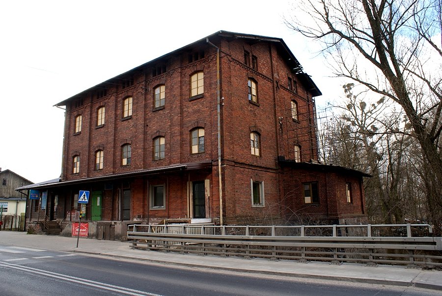 Młyn w Ujeździe nad Piasecznicą