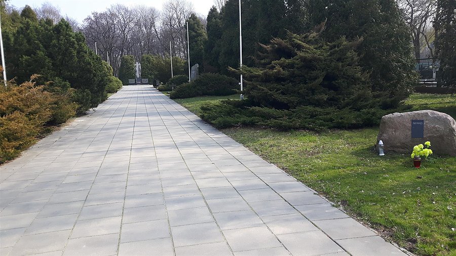 Cmentarz wojenny w Ołtarzewie - Ożarowie Maz