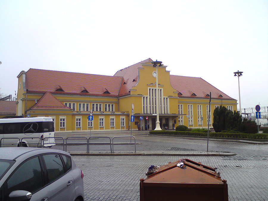 Dworzec kolejowy, Legnica