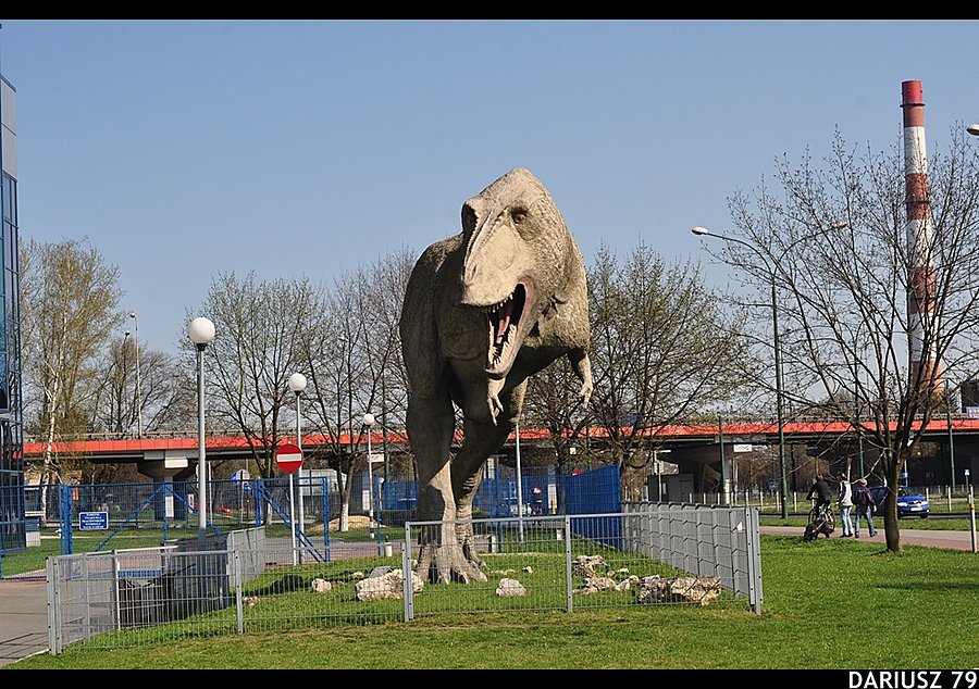Dinozaur - Sosnowiec przy Wydziale Nauk o Ziemi