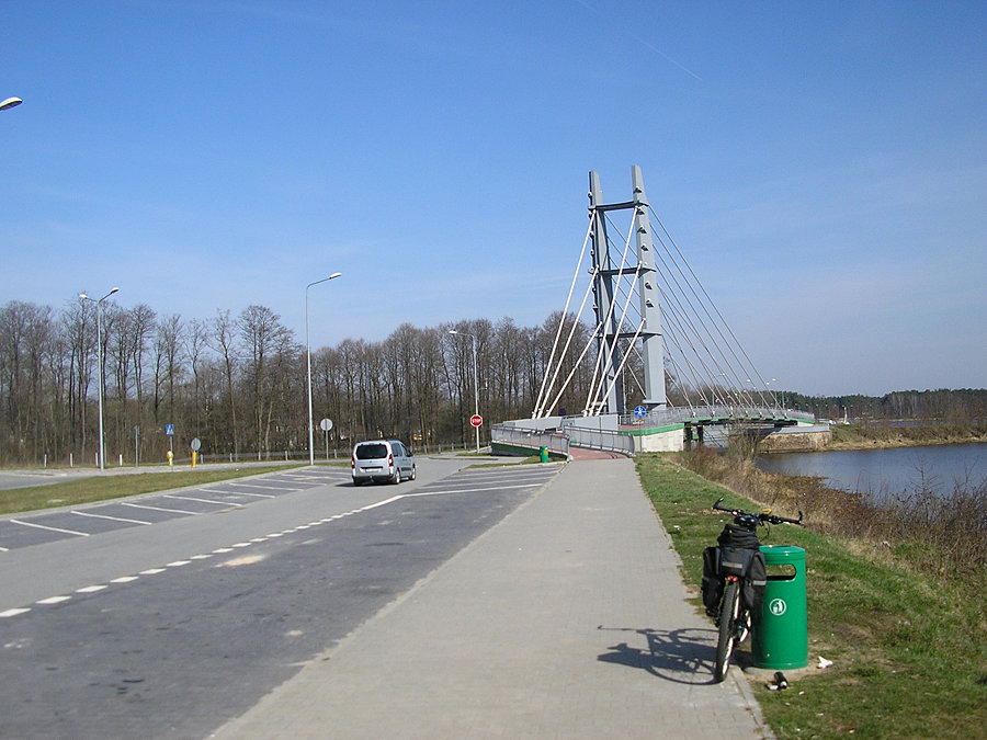 Most i kładka na zal. Sielpińskim