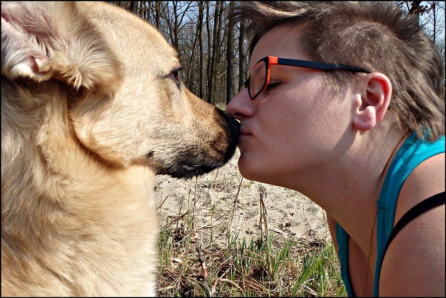 Buziaczki w nochala :)