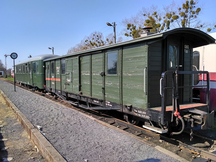 Rogów - stacja kolejki wąskotorowej