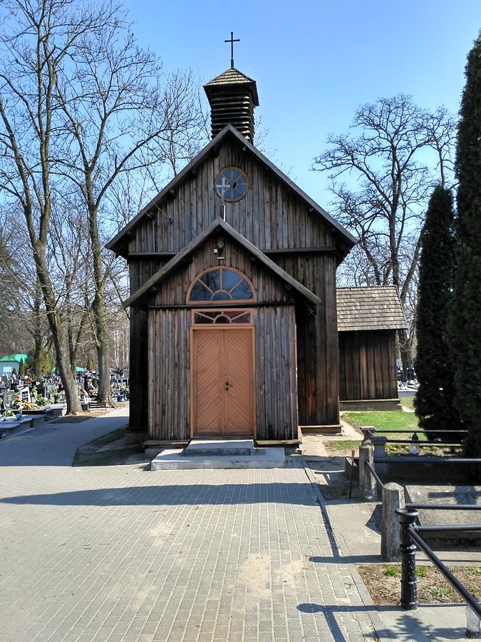 Kaplica cmentarna w Lipce Reymontowskiej